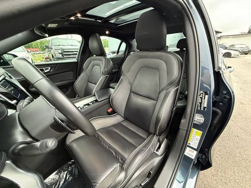 Used 2019 Volvo S60 T5 R-Design FWD image 18