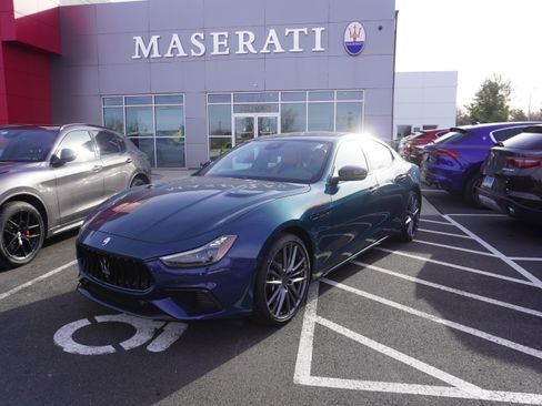 Used 2024 Maserati Ghibli Trofeo image 1