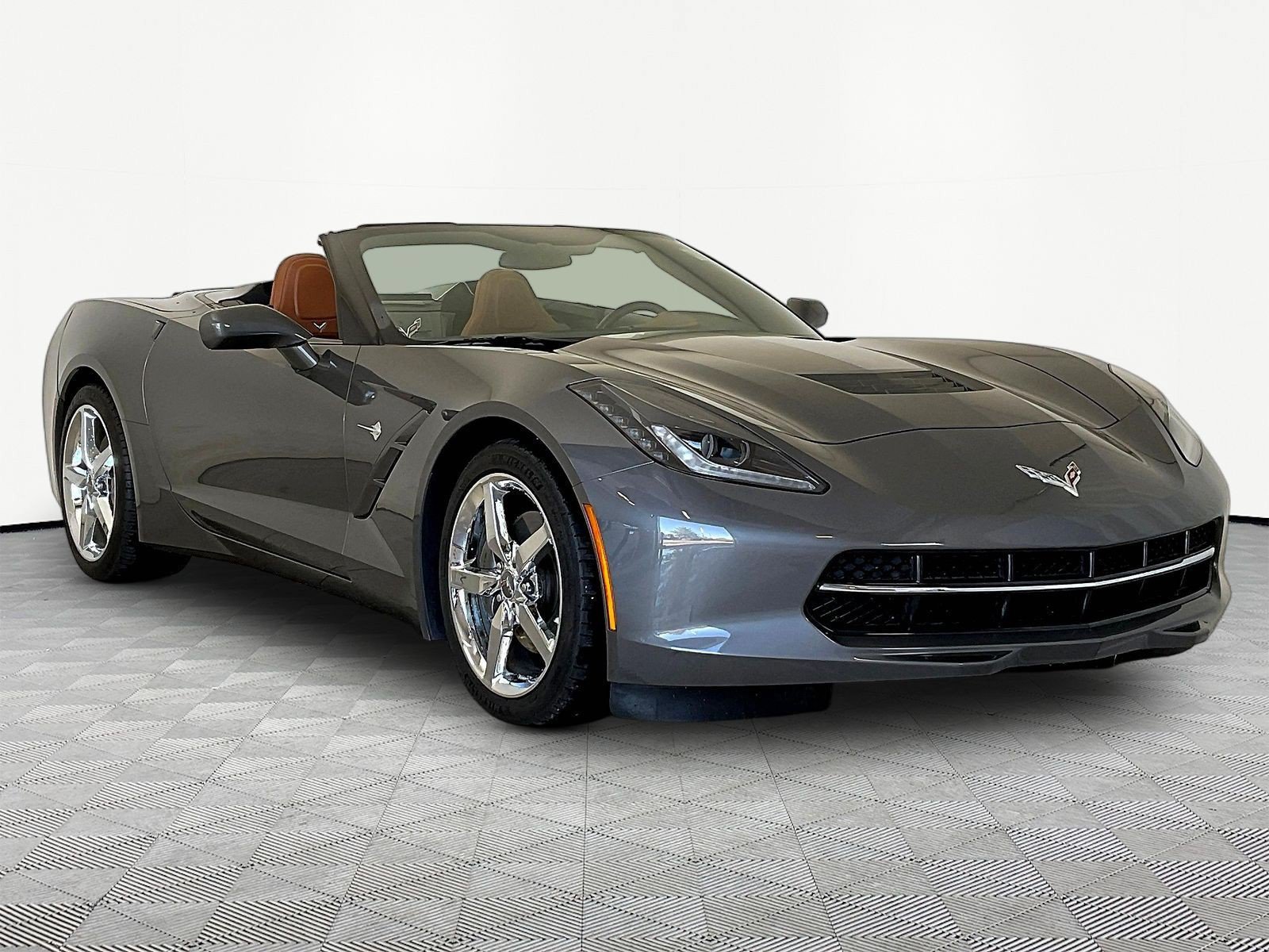 Used 2015 Chevrolet Corvette Stingray Convertible w/ 3LT Preferred Equipment Group RWD image 3