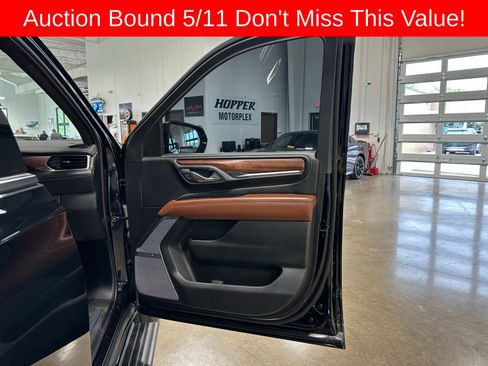 Used 2024 GMC Yukon Denali Ultimate AWD/4WD image 49