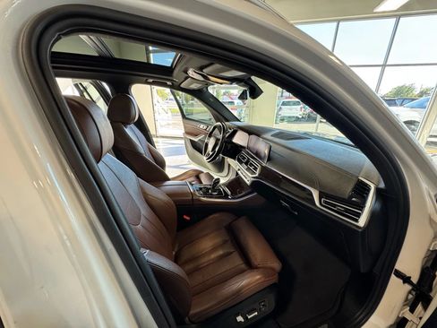 Used 2019 BMW X5 xDrive40i w/ Convenience Package AWD/4WD image 21