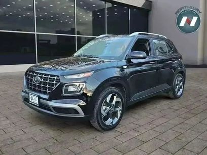 Used 2023 Hyundai Venue SEL