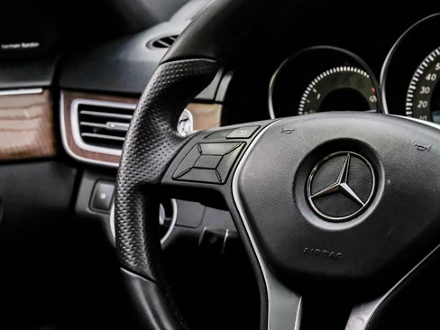 Used 2014 Mercedes-Benz E 350 4MATIC Wagon image 12