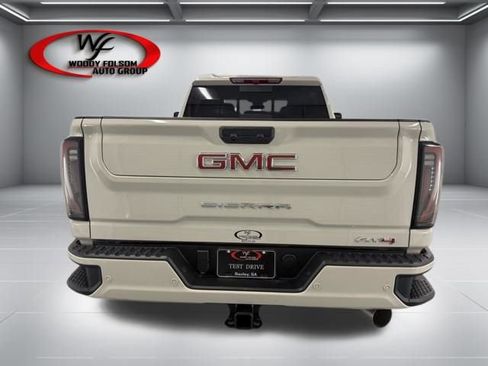 New 2026 GMC Sierra 2500 AT4 image 7