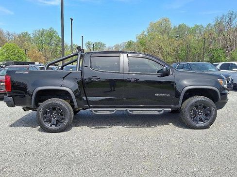 Certified 2022 Chevrolet Colorado ZR2 w/ ZR2 Midnight Special Edition image 26