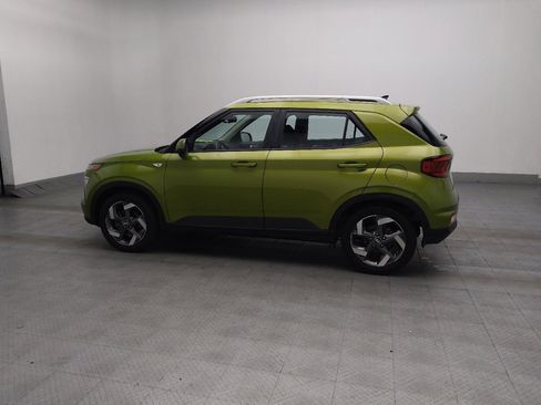 Used 2022 Hyundai Venue SEL image 3