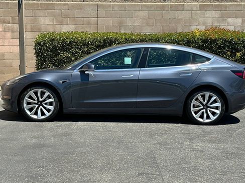 Used 2020 Tesla Model 3 Long Range AWD/4WD image 7