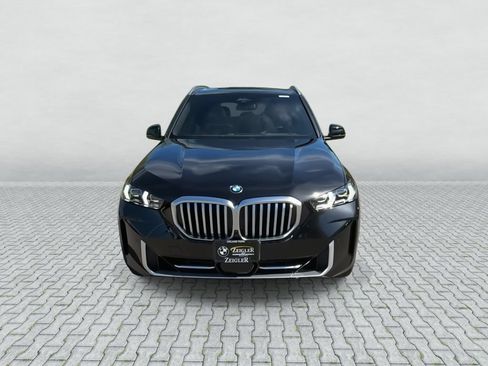 Certified 2024 BMW X5 xDrive40i w/ Premium Package AWD/4WD image 3