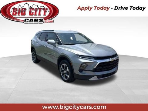 Used 2024 Chevrolet Blazer LT w/ Convenience Package FWD image 1