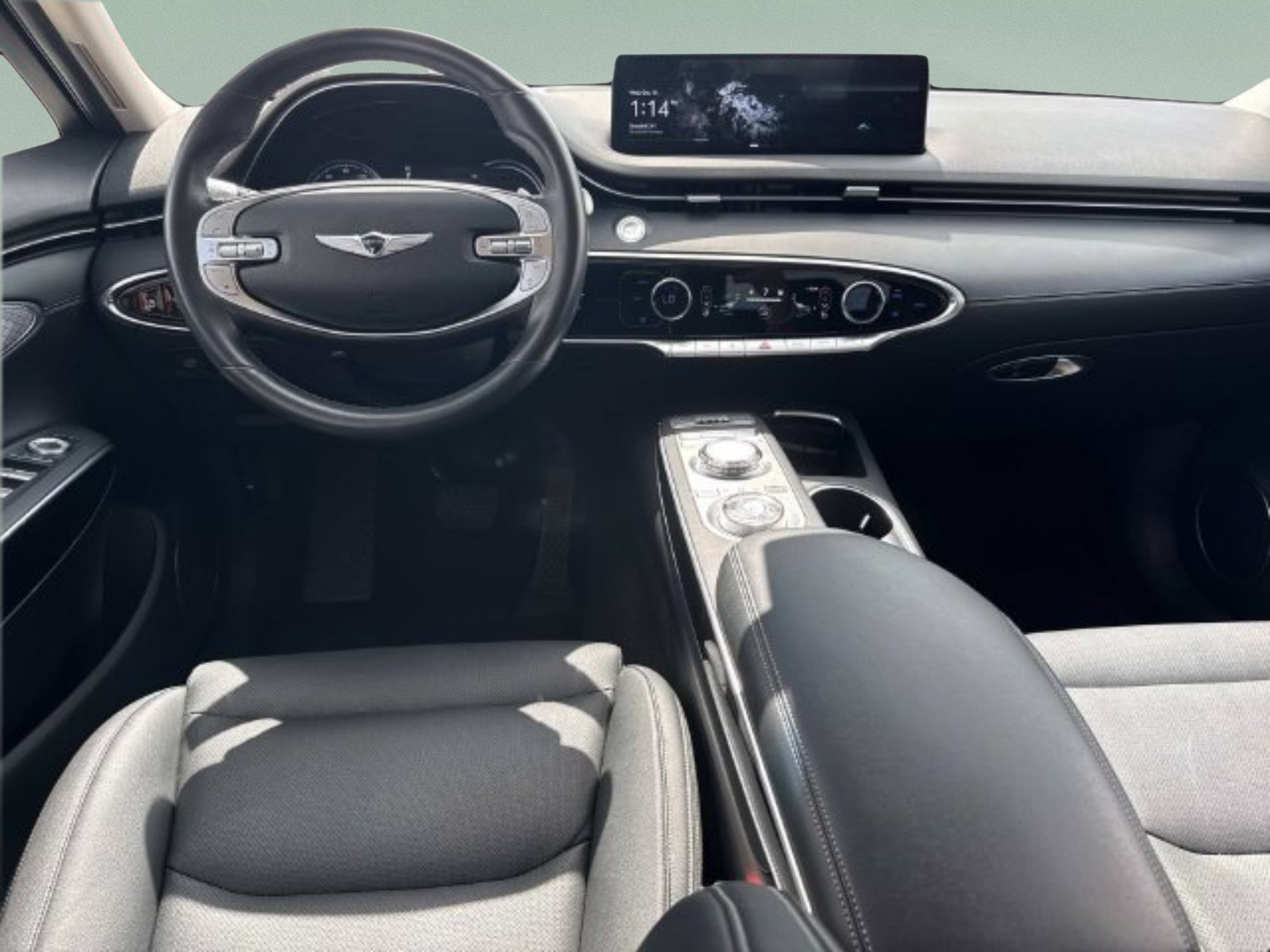 Used 2025 Genesis GV70 2.5T AWD/4WD image 14