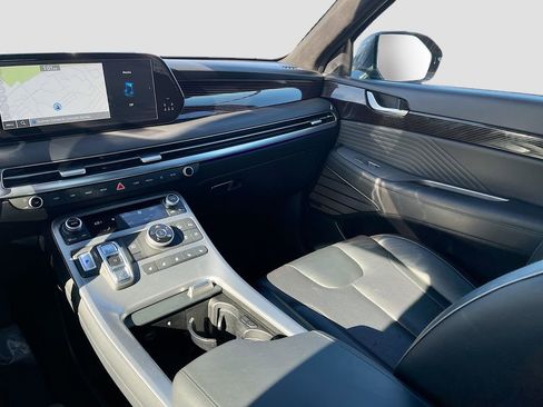 Used 2023 Hyundai Palisade Calligraphy image 25