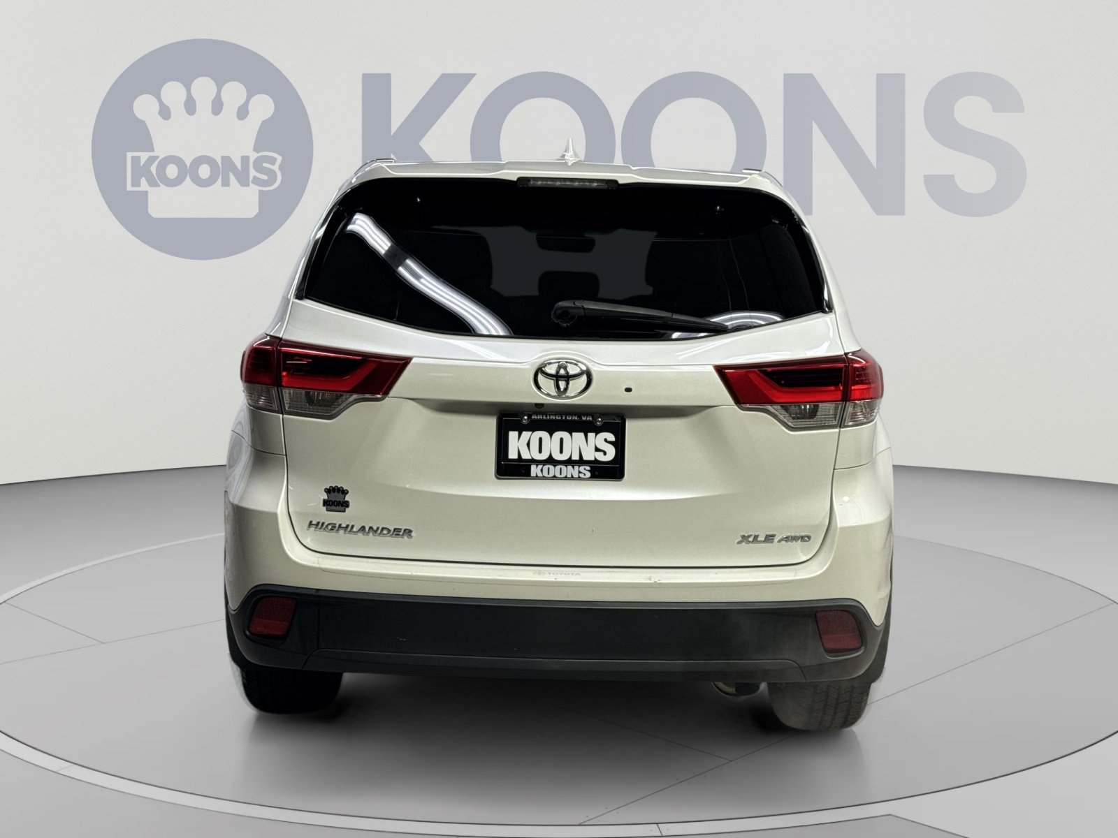Used 2018 Toyota Highlander XLE AWD/4WD image 19