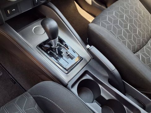 Used 2021 Mitsubishi Outlander Sport ES FWD image 20