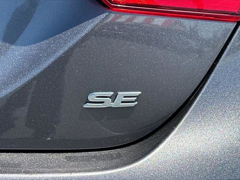 Certified 2020 Toyota Camry SE FWD image 30