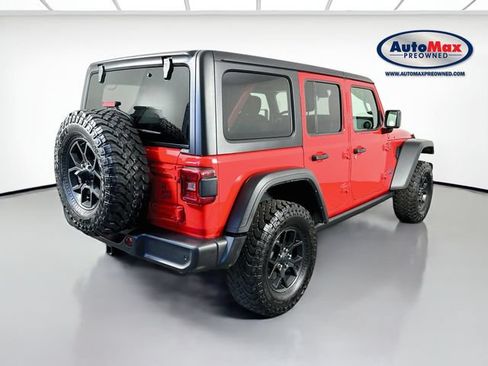 Used 2024 Jeep Wrangler Unlimited AWD/4WD image 2