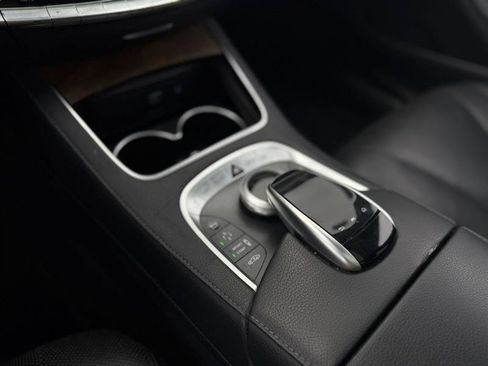 Used 2017 Mercedes-Benz S 550 Sedan image 15