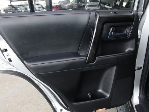 Used 2020 Toyota 4Runner TRD Off-Road AWD/4WD image 46