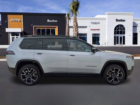 New 2026 Jeep Cherokee Overland image 7