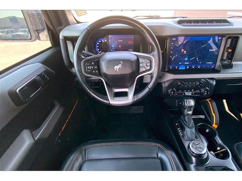 Used 2023 Ford Bronco Badlands AWD/4WD image 5