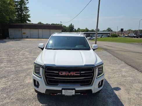 Certified 2021 GMC Yukon XL AT4 w/ Rear Media and Nav Package AWD/4WD image 9