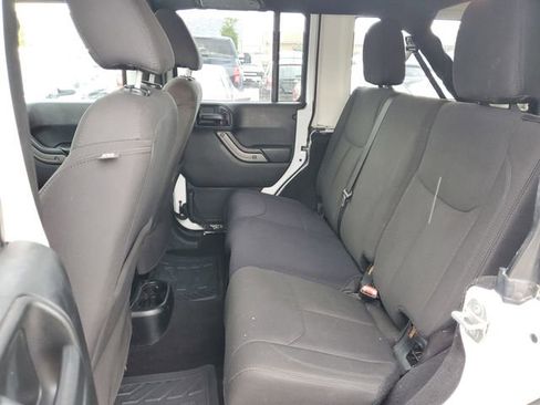 Used 2018 Jeep Wrangler Unlimited Sport S AWD/4WD image 22