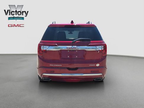 Used 2020 GMC Acadia Denali w/ Technology Package AWD/4WD image 16