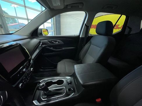 Used 2018 Chevrolet Traverse LT FWD image 12
