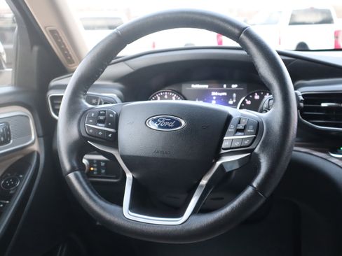 Used 2020 Ford Explorer Limited w/ Class III Trailer Tow Package image 14