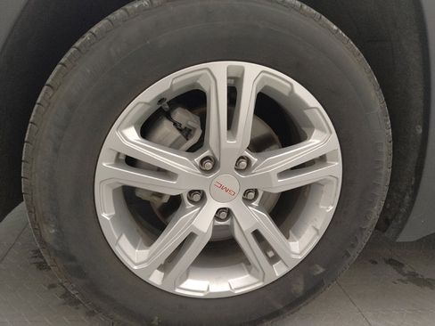 Used 2018 GMC Terrain SLE w/ Driver Convenience Package image 31