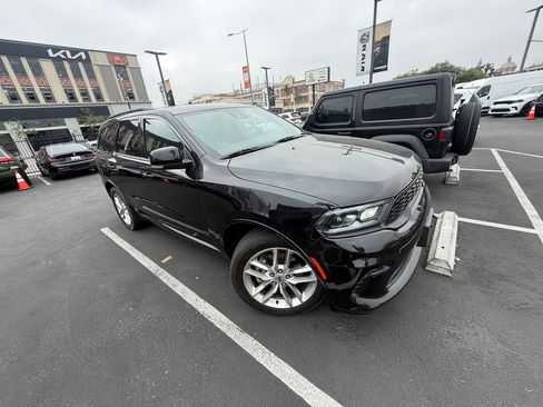 Used 2024 Dodge Durango GT RWD image 3