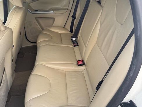 Used 2010 Volvo XC60 3.2 image 18