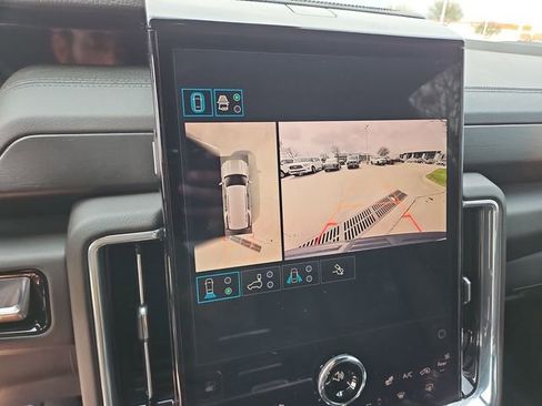 Used 2025 GMC Yukon Denali image 14