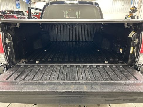 Used 2020 Toyota Tacoma TRD Sport image 24