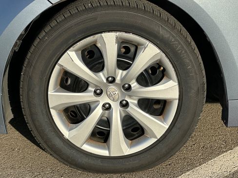 Used 2024 Toyota Corolla LE image 43