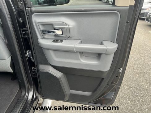 Used 2016 RAM 1500 Classic SLT AWD/4WD image 19
