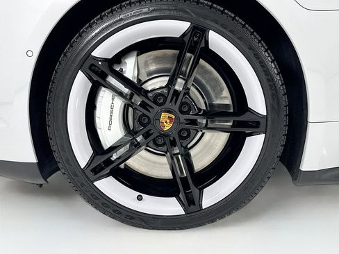 Certified 2024 Porsche Taycan 4S AWD/4WD image 33