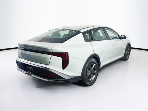 Used 2025 Kia K4 LXS image 9