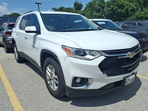 Used 2019 Chevrolet Traverse LT FWD image 4