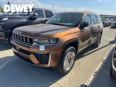 New 2026 Jeep Grand Cherokee L Limited AWD/4WD image 1