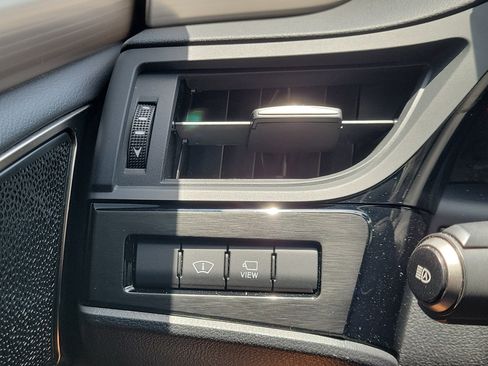 Used 2024 Lexus ES 350 F Sport w/ Accessory Package (Z2) FWD image 27