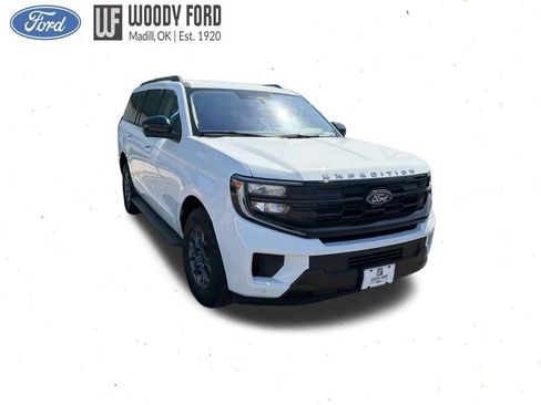 Used 2025 Ford Expedition Active RWD image 7
