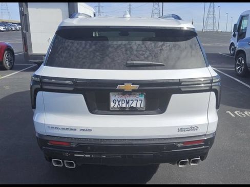 Used 2026 Chevrolet Traverse High Country AWD/4WD image 6