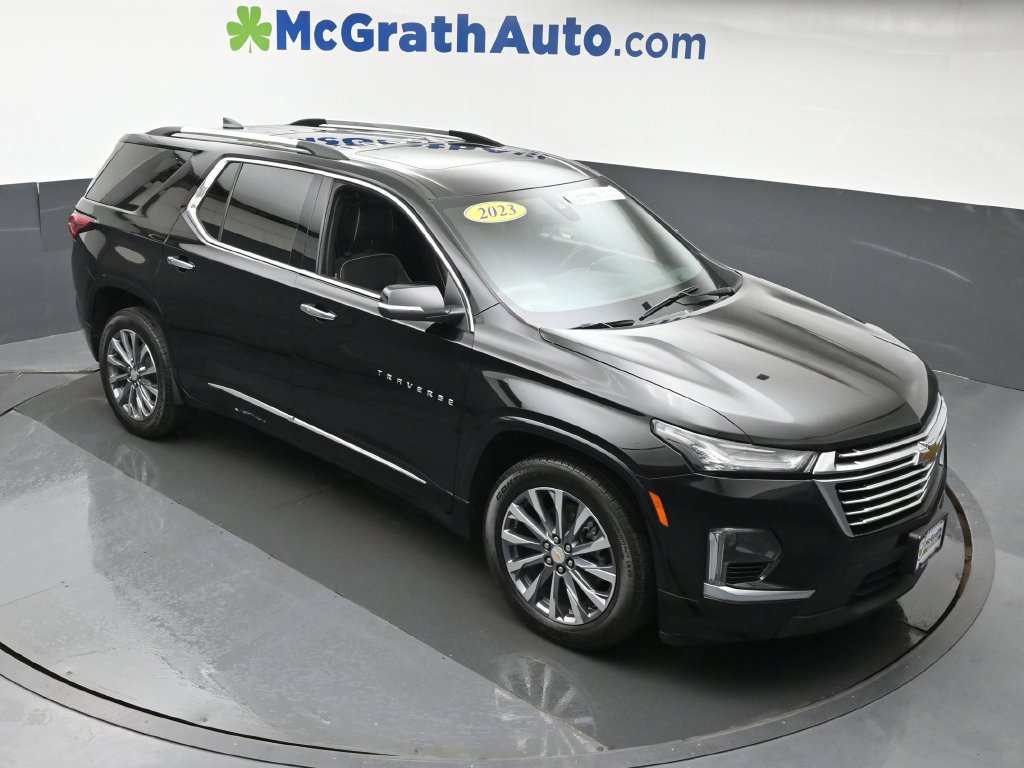 Used 2023 Chevrolet Traverse Premier AWD/4WD image 3