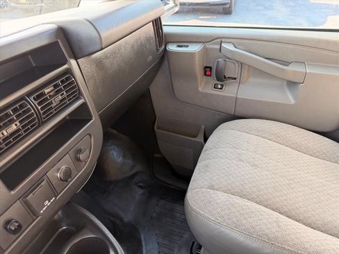 Used 2019 Chevrolet Express 3500 w/ Power Convenience Package RWD image 29