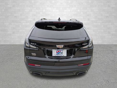 Used 2019 Cadillac XT4 Sport image 3