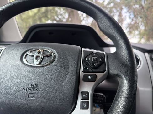 Used 2018 Toyota Tundra SR5 w/ SR5 Upgrade Package RWD image 20