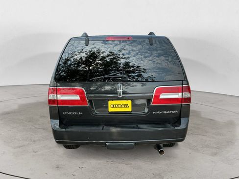 Used 2007 Lincoln Navigator 4WD image 6
