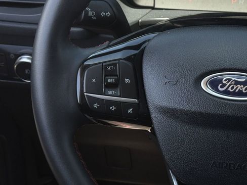 Used 2022 Ford Escape SEL w/ SEL Stealth AWD Package image 15