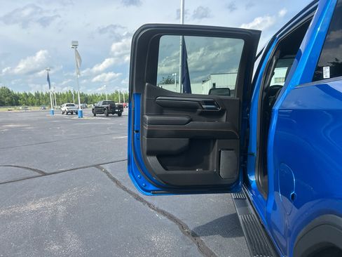 Used 2023 GMC Sierra 1500 AT4 w/ AT4 Preferred Package AWD/4WD image 19
