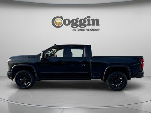 Certified 2024 Chevrolet Silverado 2500 High Country w/ High Country Premium Package image 2